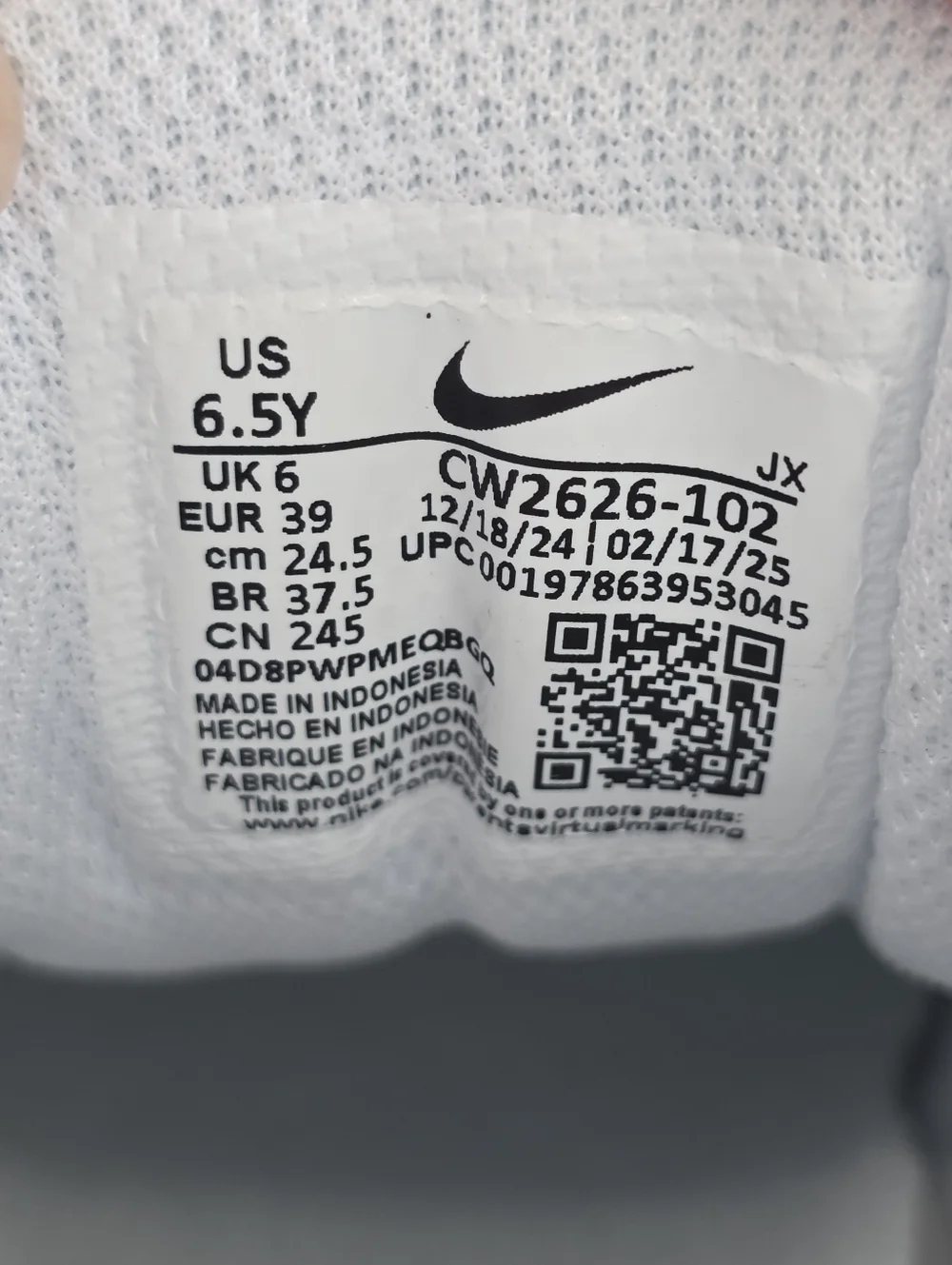 Nike Youth Shox R4 GS White Phantom Red Running Shoes CW2626-102 Size 6.5Y NEW